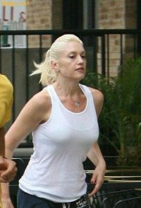 Gwen Stefani Without Makeup Is Somewhat Unrecognizable But Lets Give Her A Break The Gallery